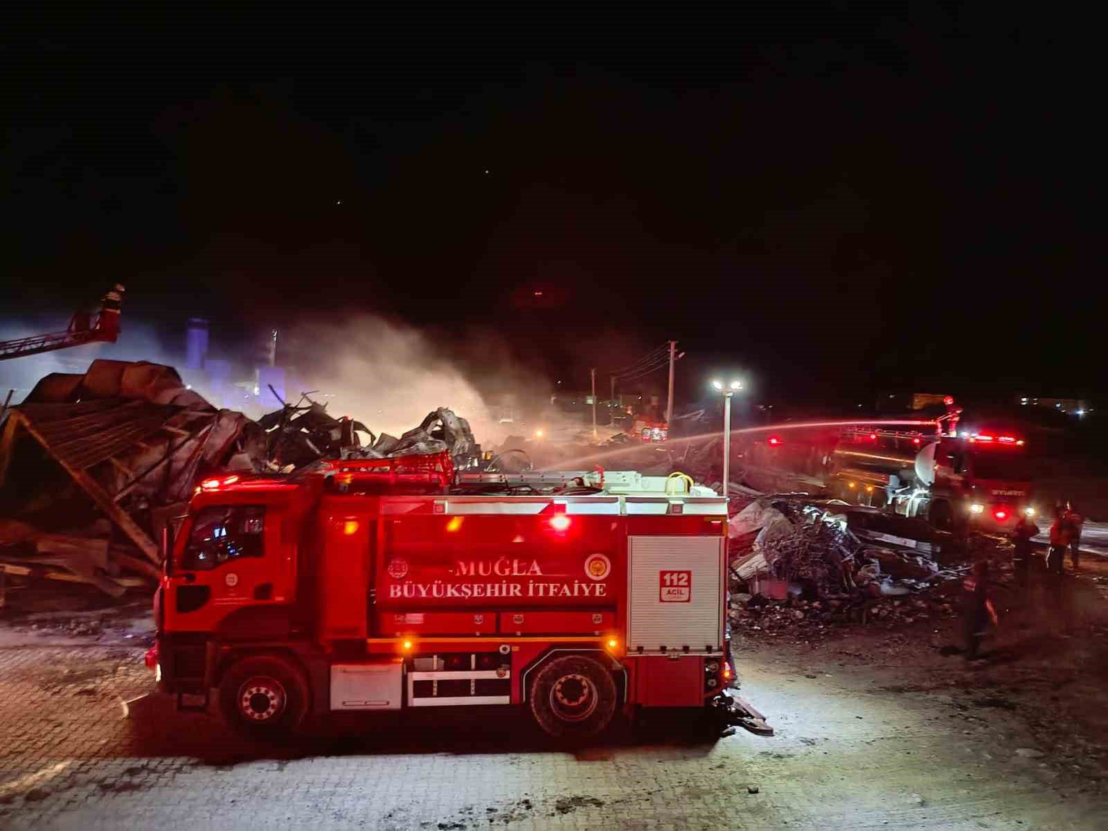 bal paketleme tesisi yangininda milyonlarca liralik maddi hasar meydana geldi 2 28zLZTQd